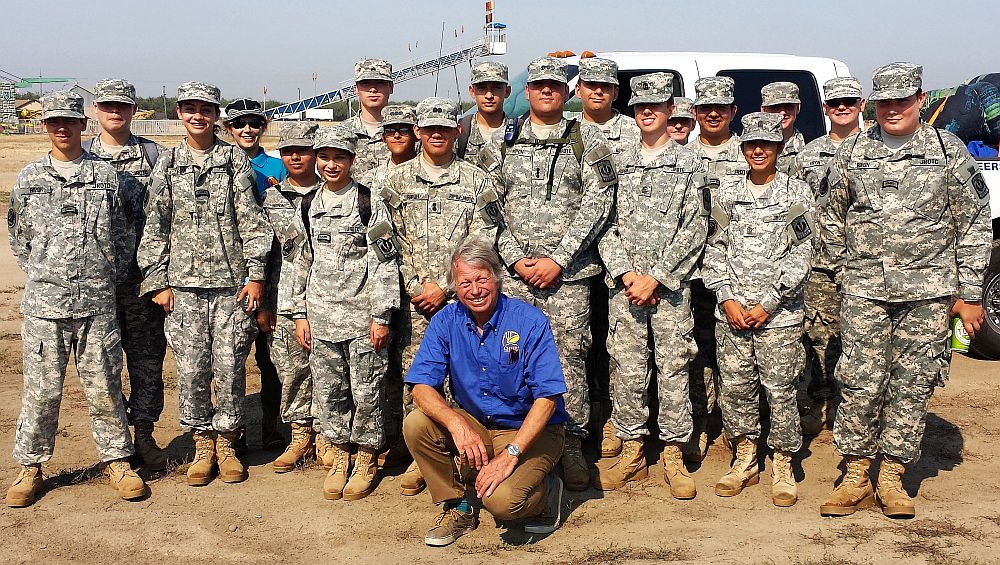 Ripon JROTC Airship and Balloon Volunteers - Soaring Over Ripon 2017 - © Cheers Over California, Inc